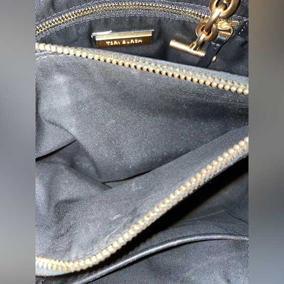 Authentic Tory Burch Handbag - Picture 16 of 17